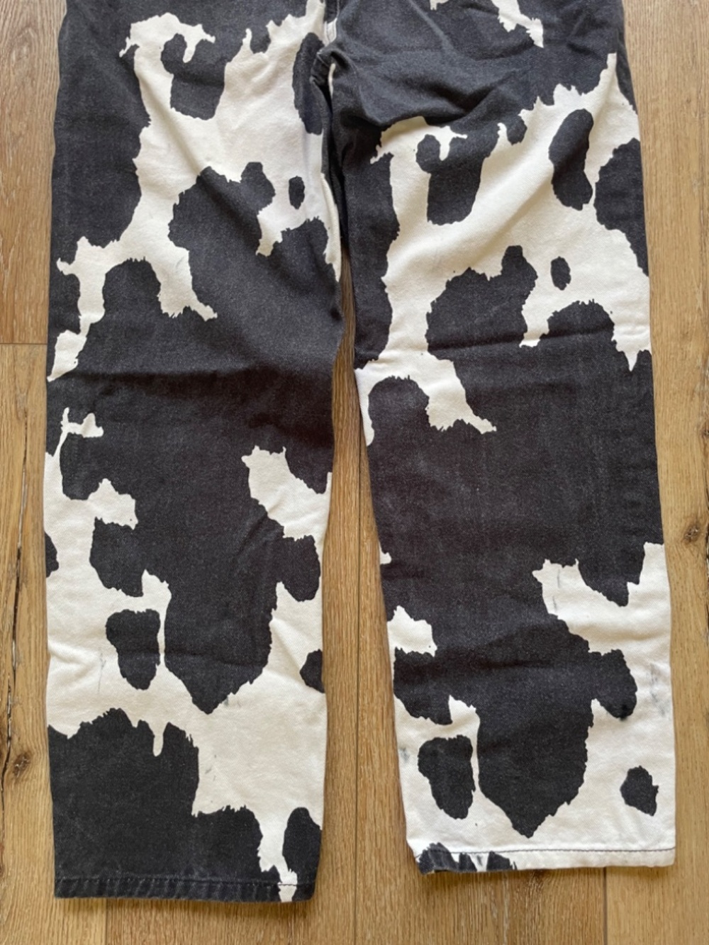 House Of Sunny Jessie Jean – Cow Print Denim Size 4 - Picture 12 of 14
